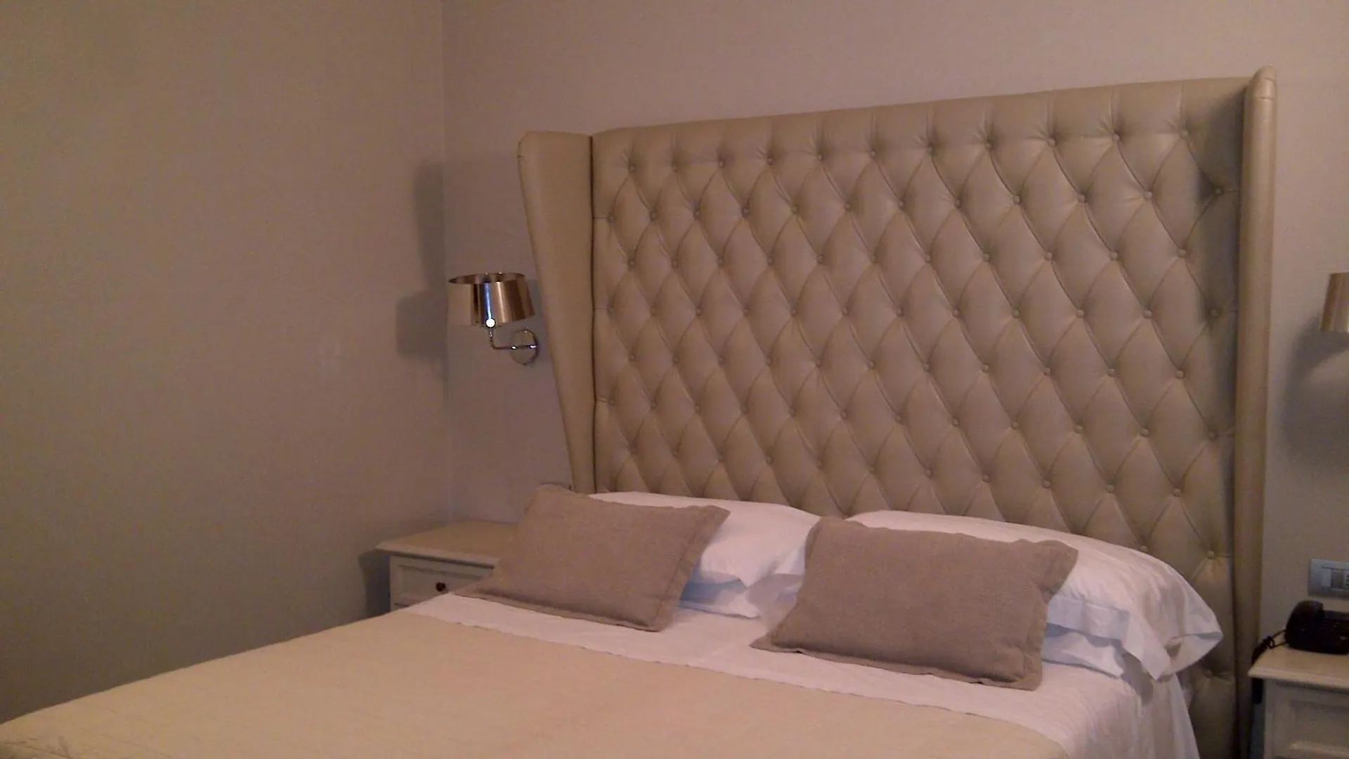 Milano Castello Arco Della Pace Apartment Italy